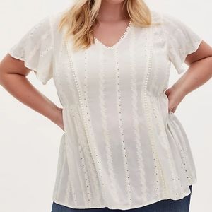Torrid size 2 Ivory Eyelet blouse